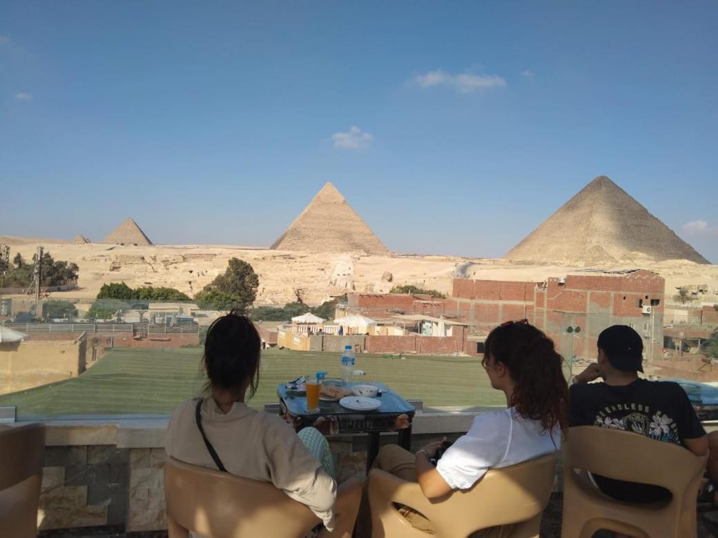 Pyramids Magic View Inn Cairo Exterior photo